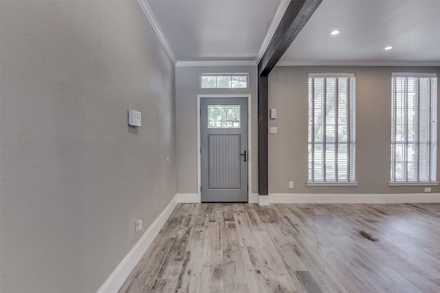 6111 Pinwood Cir, Arlington, TX 76001 - foyer featuring ornamental molding, light wood-style floors, and recessed lighting