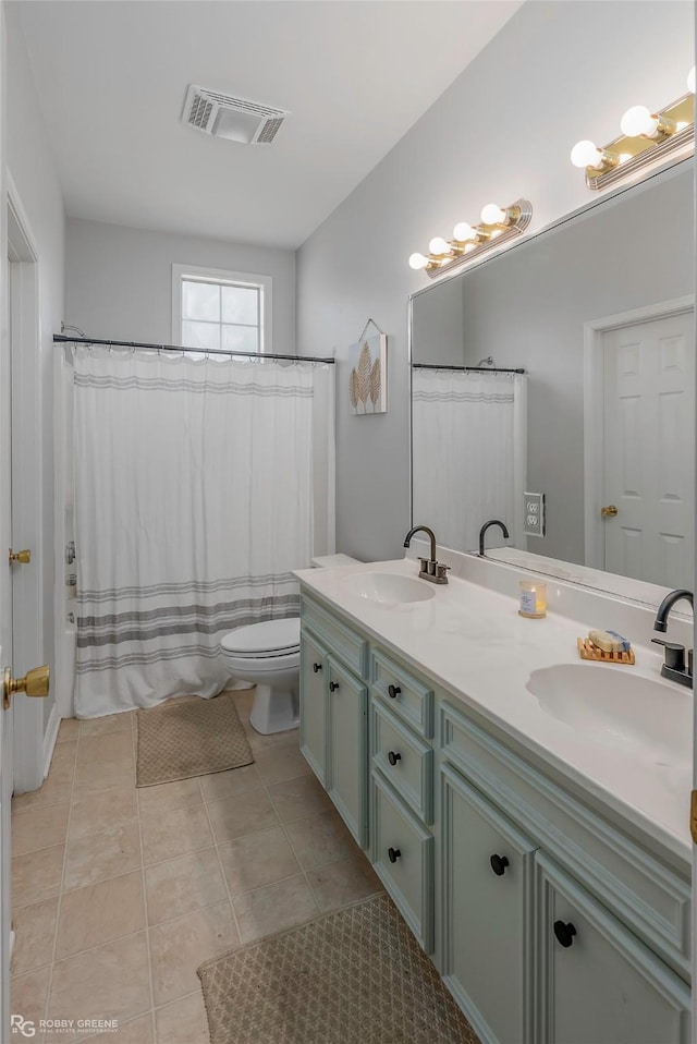 118 Otto Ln, Shreveport, LA 71105 - bathroom featuring double vanity, shower / bath combo, and tile patterned flooring