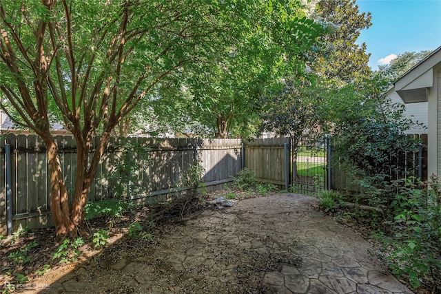 118 Otto Ln, Shreveport, LA 71105 - view of yard featuring a gate