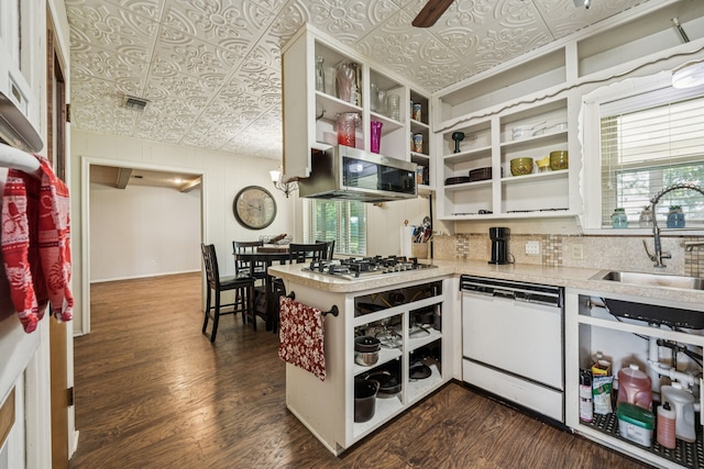 403 N Baugh St, Alvarado, TX 76009 - kitchen with appliances with stainless steel finishes, an ornate ceiling, open shelves, dark wood-style flooring, and light countertops
