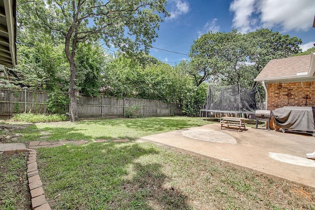 5714 Stage Line Dr, Arlington, TX 76017 - fenced backyard featuring a trampoline and a patio