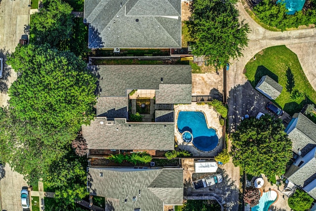 1705 Yorkshire Dr, Richardson, TX 75082 - aerial view of a pool area