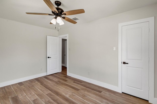 2917 NW Loraine St, Fort Worth, TX 76106 - spare room with a ceiling fan and light wood-style flooring