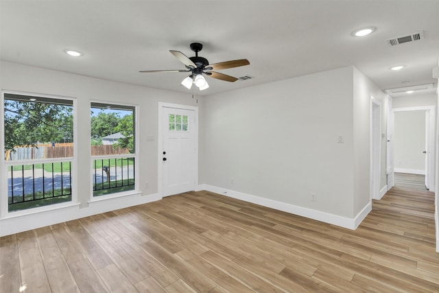 2917 NW Loraine St, Fort Worth, TX 76106 - spare room featuring ceiling fan, light wood finished floors, and recessed lighting