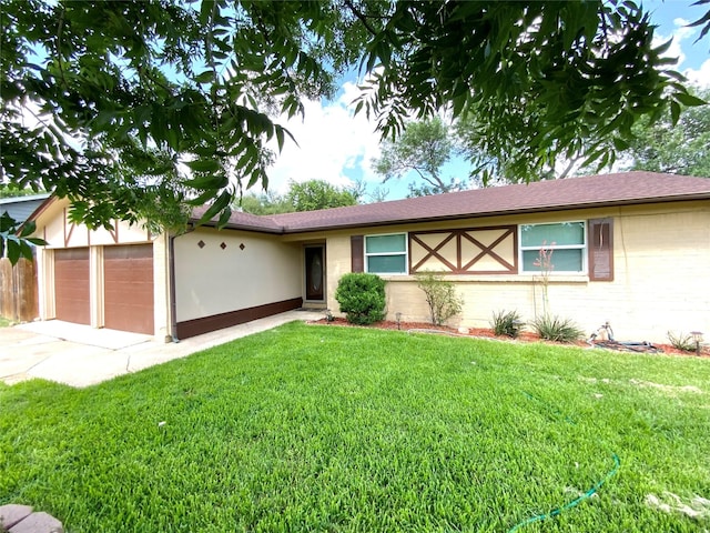 6509 Woodway Dr, Fort Worth, TX 76133 - ranch-style home with a garage, a front lawn, brick siding, and driveway