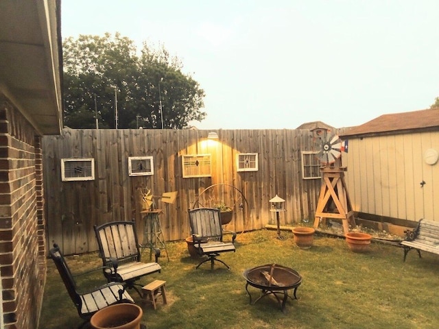 2293 Heatherdale Dr, Mesquite, TX 75150 - view of green lawn with a fire pit