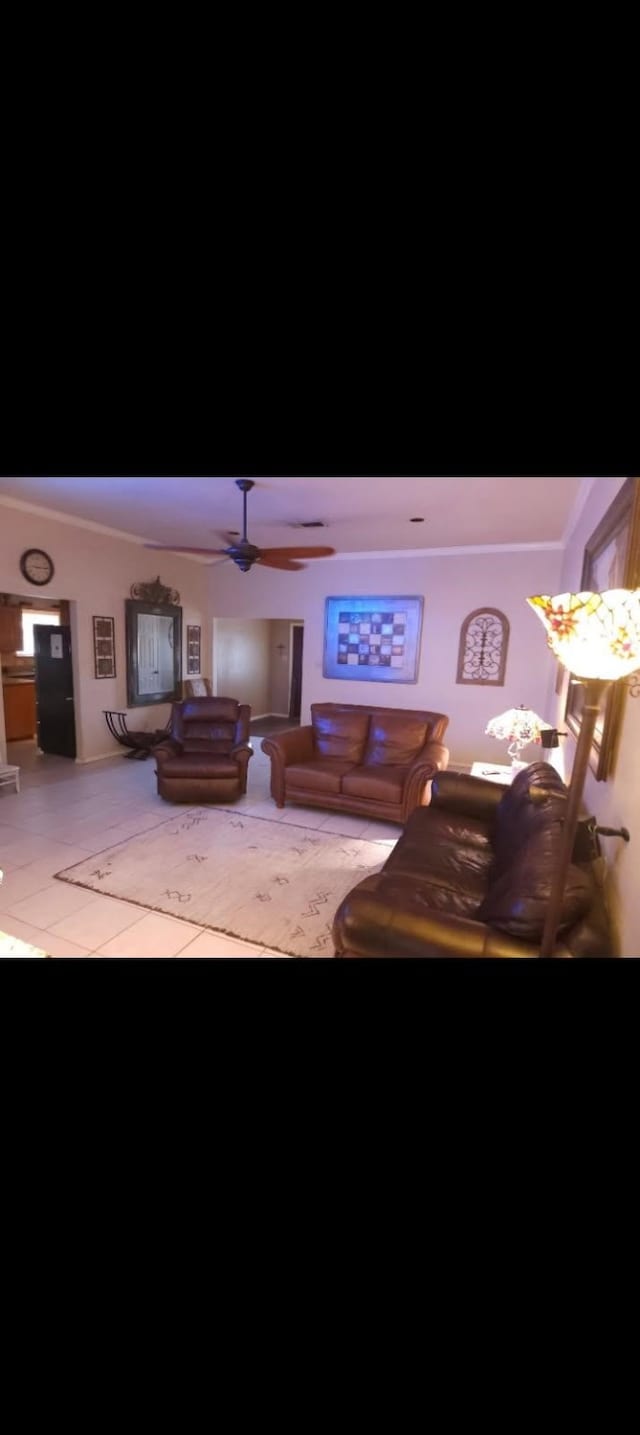 2293 Heatherdale Dr, Mesquite, TX 75150 - living area featuring a ceiling fan and crown molding