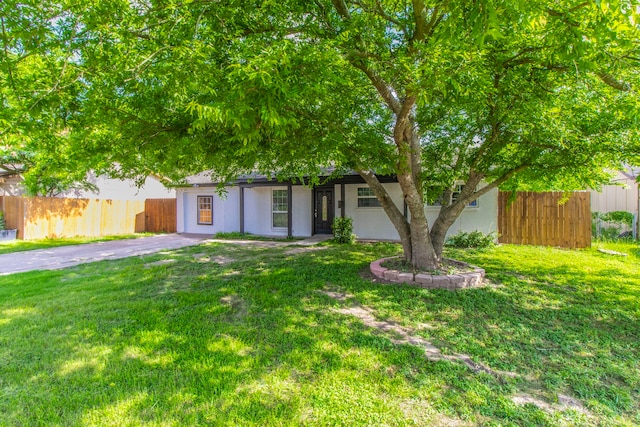 10029 Grove Oaks Blvd, Dallas, TX 75217 - obstructed view of property with stucco siding
