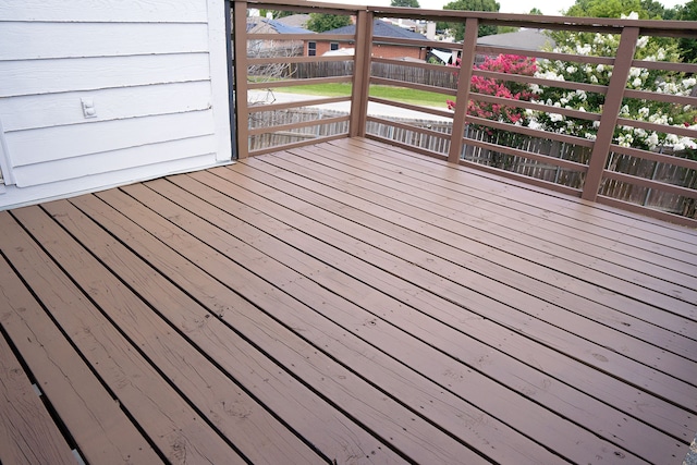624 Mission Hills Dr, Arlington, TX 76018 - view of wooden terrace