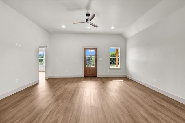 1604 Franklin St, Weatherford, TX 76086 - spare room with a ceiling fan, light wood-style floors, recessed lighting, and vaulted ceiling