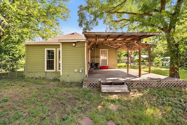 318 Mckenzie St, Waxahachie, TX 75165 - rear view of property featuring a deck