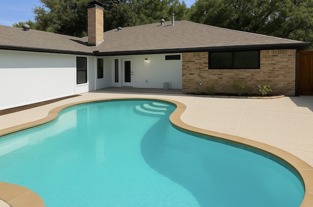 422 Birch Ln, Richardson, TX 75081 - swimming pool with a patio area