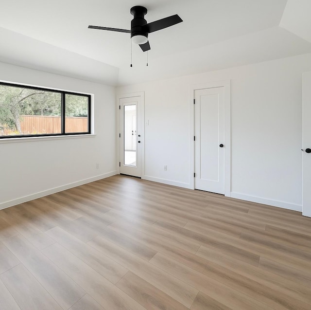 422 Birch Ln, Richardson, TX 75081 - unfurnished room featuring ceiling fan and light wood-type flooring