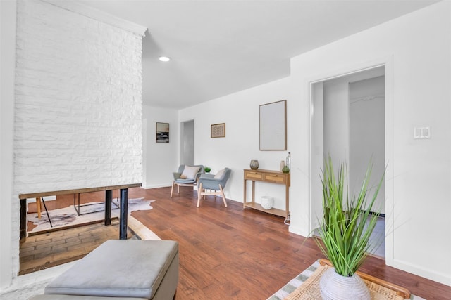 5624 Waltham Ave, Fort Worth, TX 76133 - living room featuring wood finished floors and recessed lighting