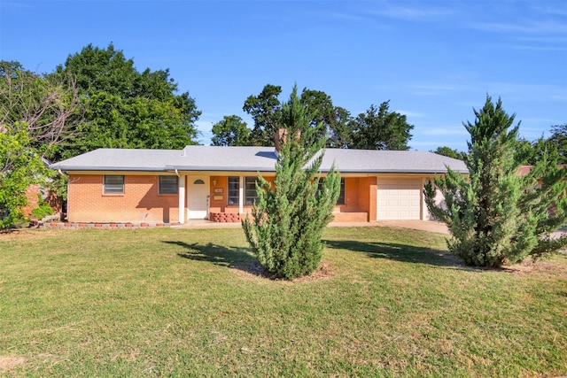 5624 Waltham Ave, Fort Worth, TX 76133 - ranch-style home featuring a garage, a front yard, and brick siding