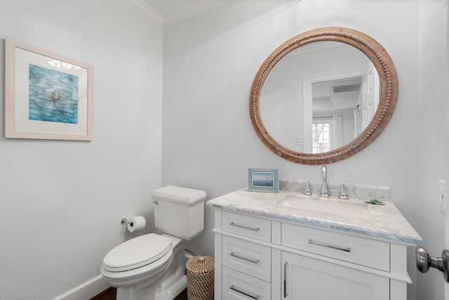 3216 Lovers Ln, University Park, TX 75225 - half bath featuring vanity and crown molding