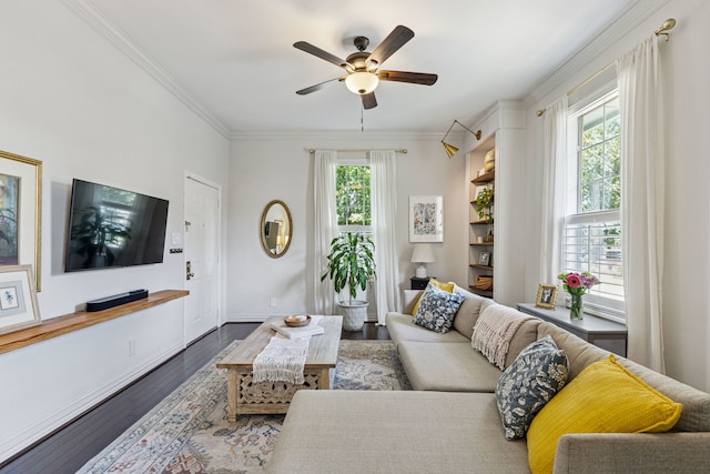 522 S Winnetka Ave, Dallas, TX 75208 - living area with ceiling fan, crown molding, and wood finished floors