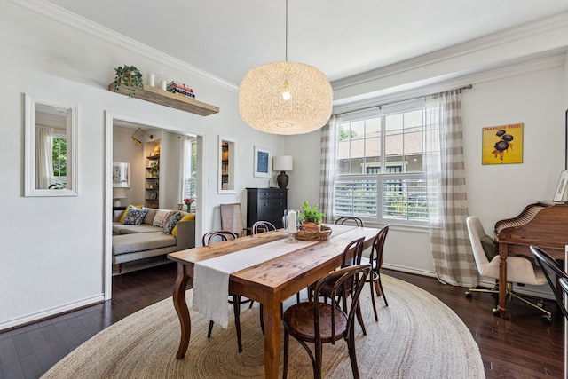 522 S Winnetka Ave, Dallas, TX 75208 - dining space featuring hardwood / wood-style floors and crown molding