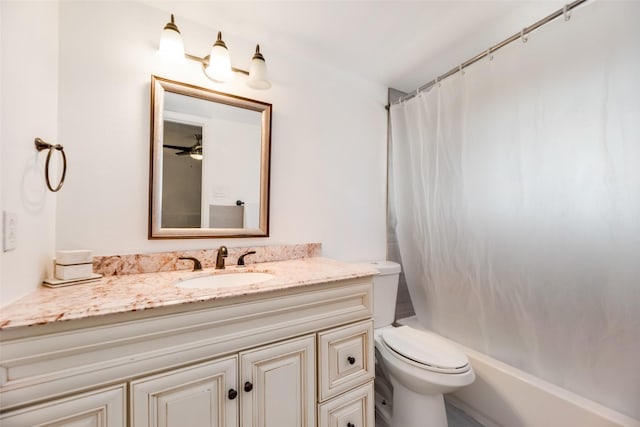 5750 Phoenix Dr Unit 39, Dallas, TX 75231 - full bath with vanity and shower / tub combo with curtain