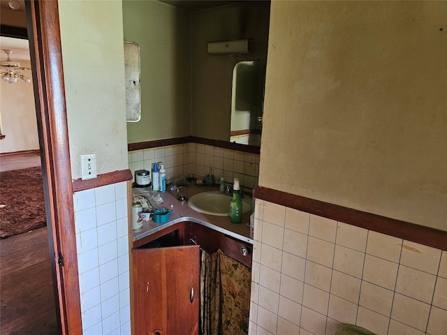 1120 H Ave, Plano, TX 75074 - bathroom featuring vanity and tasteful backsplash