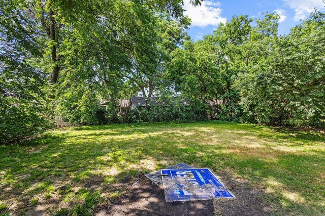 216 W Dexter St, Sherman, TX 75092 - view of grassy yard