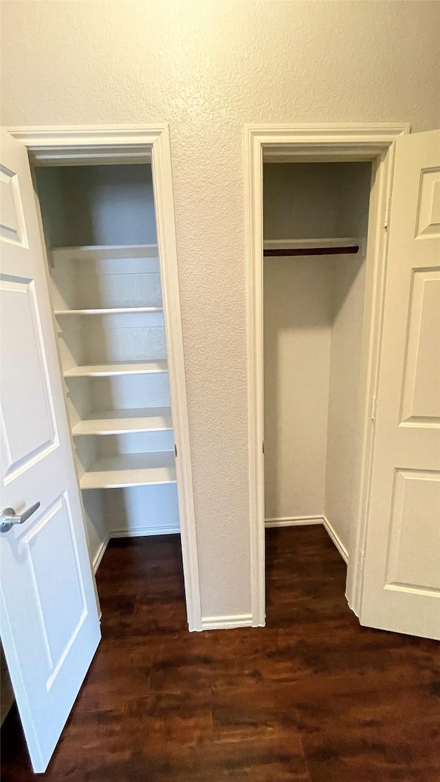 7811 Corona Ct, Arlington, TX 76002 - view of closet