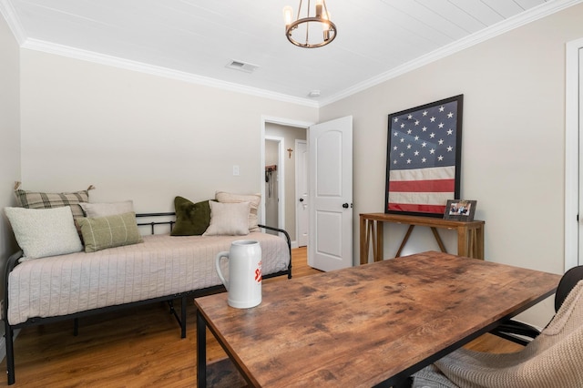 143 Shady Woods Ln, Denison, TX 75021 - interior space with wood finished floors, ornamental molding, and a chandelier