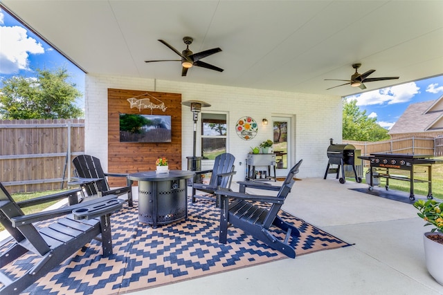 8916 Holt St, Lakeside, TX 76135 - view of patio / terrace featuring a ceiling fan and area for grilling