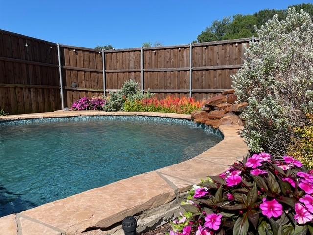 1409 Creekview Dr, Lewisville, TX 75067 - view of pool