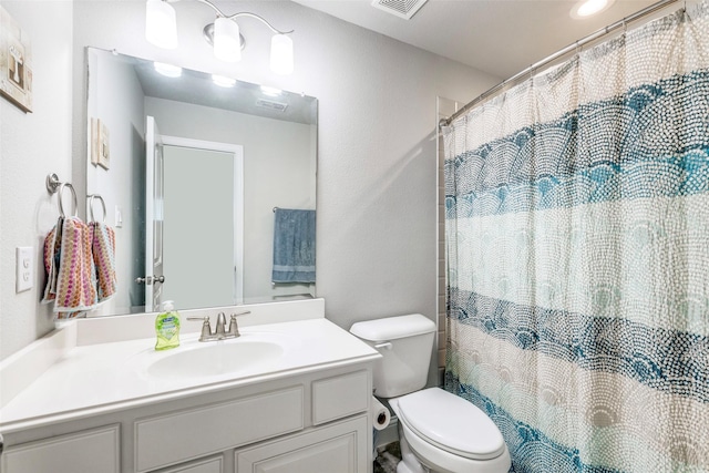3300 Western Bluff Ct, Mansfield, TX 76063 - full bathroom featuring vanity and curtained shower