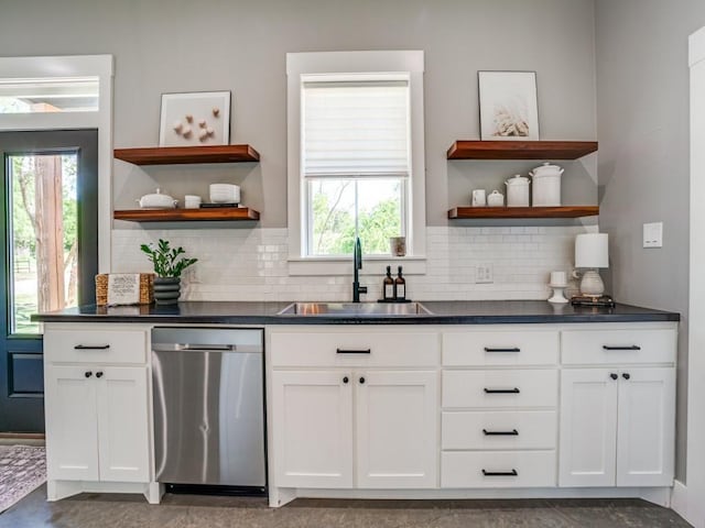 245 Vickie Ln, Gunter, TX 75058 - bar area featuring dishwasher, healthy amount of natural light, and decorative backsplash