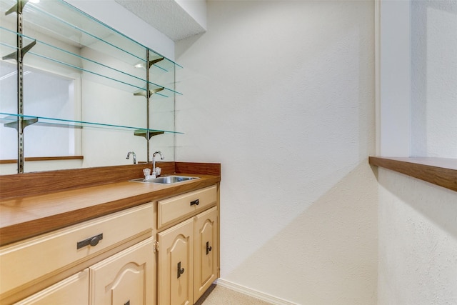 2307 Silver Holly Ln, Richardson, TX 75082 - view of indoor wet bar