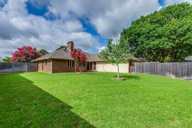 2307 Silver Holly Ln, Richardson, TX 75082 - view of fenced backyard
