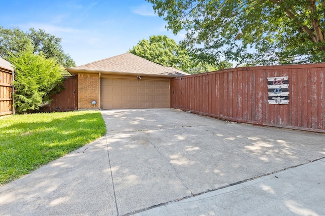 3948 Camino Dr, Plano, TX 75074 - garage with concrete driveway