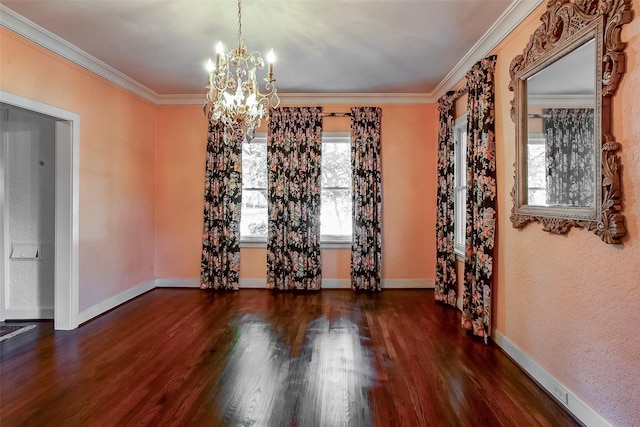 6224 Curzon Ave, Fort Worth, TX 76116 - empty room featuring a chandelier, wood finished floors, and crown molding