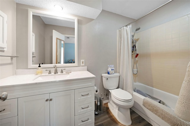 7828 Cardinal Ct 7824, North Richland Hills, TX 76180 - full bath with vanity, wood finished floors, and shower / tub combo with curtain