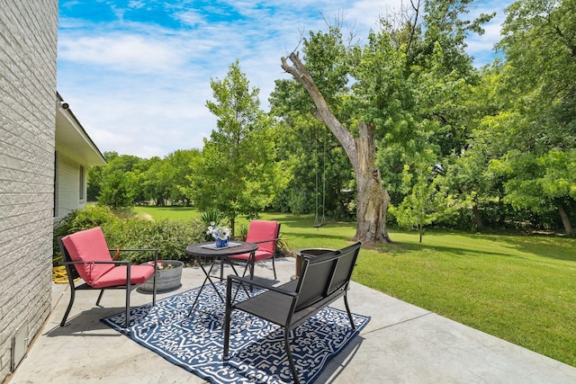 4481 Pecan Pl, Mckinney, TX 75071 - view of patio with view of wooded area