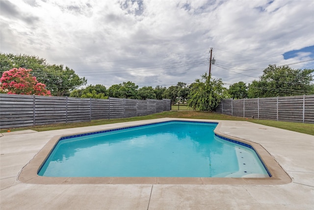 3307 Pine Tree Cir, Farmers Branch, TX 75234 - view of pool featuring a fenced backyard and a patio