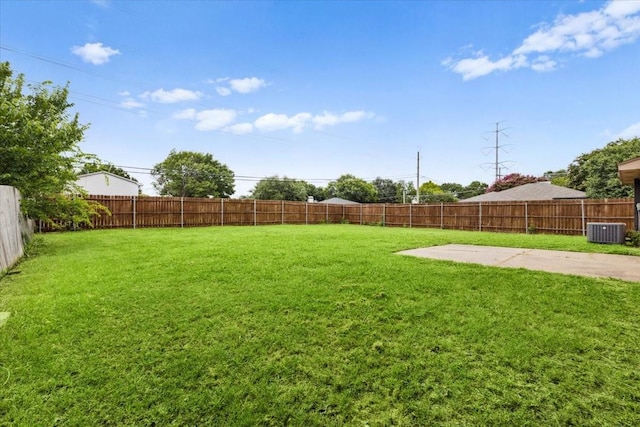 4900 Highbank Dr, Arlington, TX 76018 - view of fenced backyard