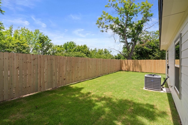 301 Henry St, Waxahachie, TX 75165 - view of fenced backyard