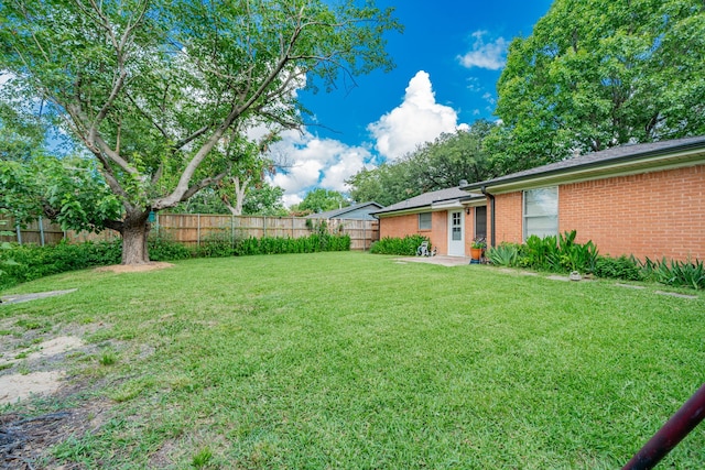 514 Fairview Dr, Richardson, TX 75081 - view of yard