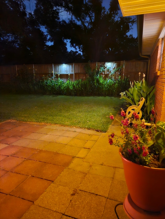 514 Fairview Dr, Richardson, TX 75081 - view of yard with a patio