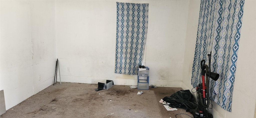 1620 Stoneman St, Dallas, TX 75215 - view of empty room