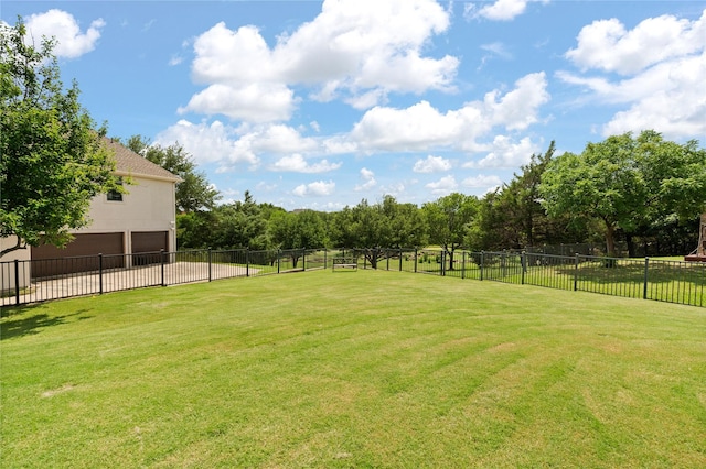 5503 Midnight Moon Dr, Frisco, TX 75036 - view of yard with a garage