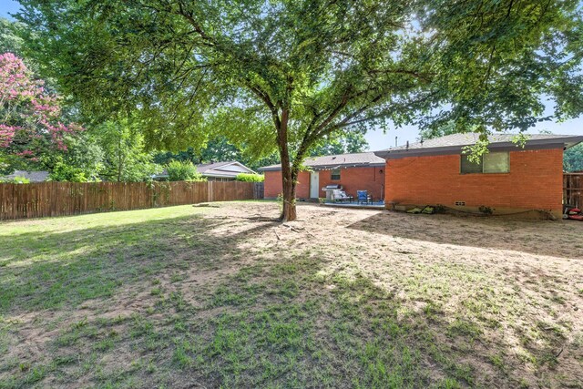 1037 Cavender Dr, Hurst, TX 76053 - view of fenced backyard