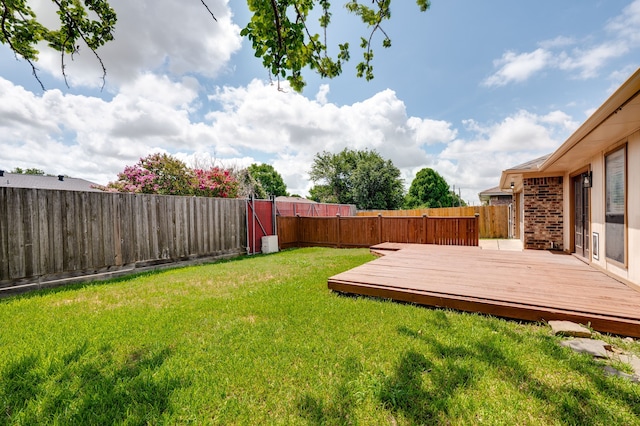 2508 Independence Dr, Mesquite, TX 75150 - fenced backyard featuring a wooden deck