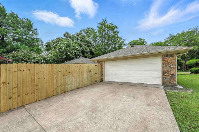 3505 Scott Dr, Rowlett, TX 75088 - view of garage
