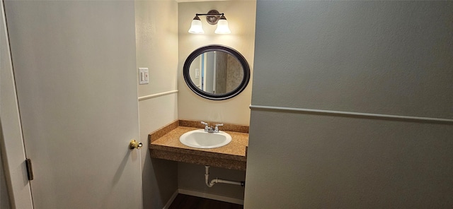 1747 Lucille Dr, Mesquite, TX 75149 - bathroom featuring a sink