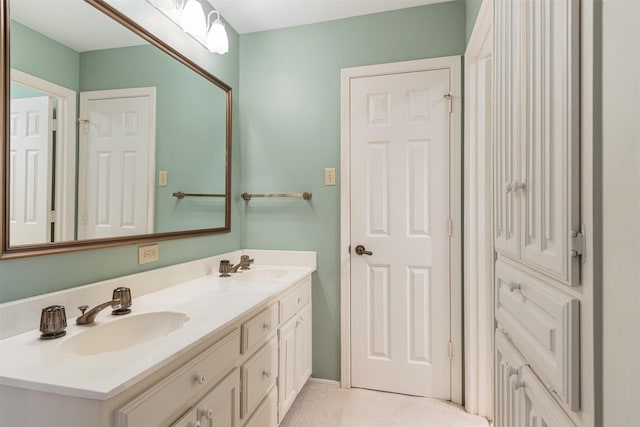 10009 Apple Creek Dr, Dallas, TX 75243 - full bathroom featuring double vanity