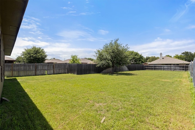 628 Cameron Way, Azle, TX 76020 - view of fenced backyard